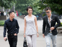 Phùng Bảo Ngọc Vân rạng rỡ làm giám khảo bên ca sĩ Đinh Mạnh Ninh