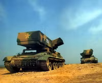 Pháo phản lực yểm trợ tăng khác người của Trung Quốc