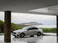 [ẢNH] Mercedes-Benz E-Class 2020: Trẻ hóa và hiện đại hơn