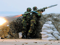 [ẢNH] Tên lửa phòng không vác vai Nga đang làm Thổ Nhĩ Kỳ khốn đốn tại Syria