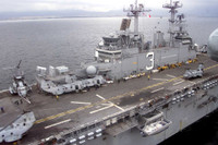 [ẢNH] Hai tàu đổ bộ khổng lồ của hải quân Mỹ liên tiếp bốc cháy