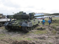 [ẢNH] Tiếc nuối số lượng cực lớn xe tăng Đài Loan bị rã làm sắt vụn