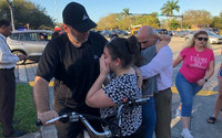 Công bố danh tính kẻ xả súng sát hại 17 người tại trường Marjory Stoneman Douglas