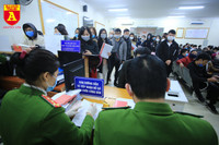 Lan tỏa tinh thần tặng khẩu trang vì cộng đồng trong lực lượng Công an