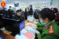 Lan tỏa tinh thần tặng khẩu trang vì cộng đồng trong lực lượng Công an