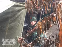 [ẢNH] Xúc động chuyện những người lính căng mình trước sương gió biên cương ngăn dịch Covid -19