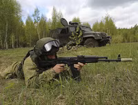 [ẢNH] Xe bọc thép Nga chuẩn NATO bị trúng mìn của quân đội Syria