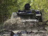 [ẢNH] Xe bọc thép Nga chuẩn NATO bị trúng mìn của quân đội Syria