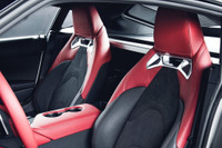 [ẢNH] Huyền thoại Toyota GR Supra có bản đặc biệt giới hạn vận tốc 250km/h