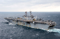 [ẢNH] Khám phá sức mạnh tàu đổ bộ siêu lớn của Mỹ vừa bị 