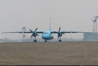 [ẢNH] Quá nguy hiểm khi phi công cho bạn gái cầm lái máy bay chở khách