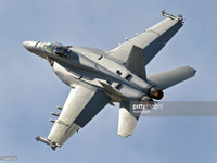 [ẢNH] Sự xuất hiện của F/A-18 Mỹ tại Đà Nẵng là tiền đề để Việt Nam có thể nghiên cứu, trang bị