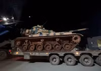 [ẢNH] Lính Thổ Nhĩ Kỳ bị tập kích thương vong nặng nề, Nga vội điều trực thăng đi tuần