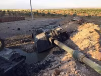 [ẢNH] Tên lửa Nga ‘thổi’ tung tháp của pháo tự hành Thổ Nhĩ Kỳ tại Syria