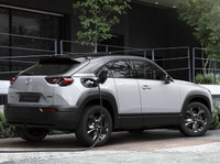 [ẢNH] MX-30: Xe điện thương mại đầu tiên của Mazda