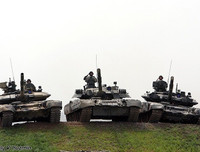 [ẢNH] T-90M Proryv-3 Nga ra mắt, số phận xe tăng Mỹ sẽ lại càng thảm thương?