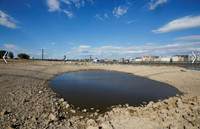 [ẢNH] Không riêng gì Việt Nam, các nước châu Âu cũng khô quắt với nắng nóng hè này