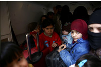 Đoàn 25 xe cứu trợ tiếp theo đã tới đông Ghouta