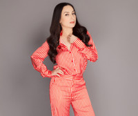 Ngỡ ngàng với style khác lạ của ca sĩ Phi Nhung