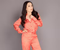 Ngỡ ngàng với style khác lạ của ca sĩ Phi Nhung