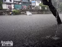 Hà Nội tiếp tục ngập nặng sau mưa lớn liên tục