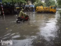 Hà Nội tiếp tục ngập nặng sau mưa lớn liên tục