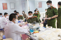 Ngời sắc đỏ chiến sỹ công an hiến máu tình nguyện vì cộng đồng