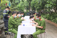 Ngời sắc đỏ chiến sỹ công an hiến máu tình nguyện vì cộng đồng