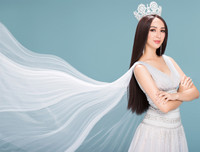 Thần thái Ngọc Diễm đẹp bội phần sau 10 năm đăng quang