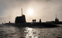 Tàu ngầm Anh vào trạng thái sẵn sàng tấn công Syria, có thể ngay đêm nay