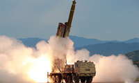 [ẢNH] Triều Tiên bắn thử thành công pháo phản lực khổng lồ