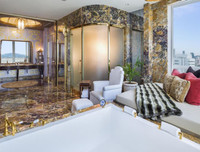 [ẢNH] Cận cảnh bên trong khách sạn St Regis, nơi lưu trú của ông Kim Jong-un