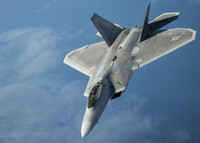 [ẢNH] F-22 Mỹ cảnh báo F-4 Iran: 