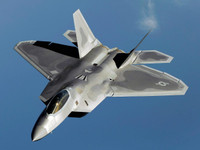 [ẢNH] F-22 Mỹ cảnh báo F-4 Iran: 