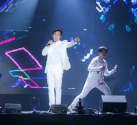 Bích Phương bất ngờ song ca hit 