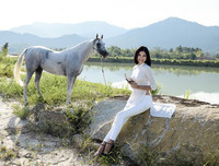 Người đẹp biển Đào Thị Hà 