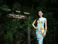 Huyền My và các thí sinh Miss Grand International 2017 hào hứng khám phá động Thiên Đường