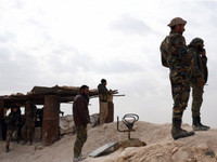 [ẢNH] Quân tiếp viện Syria ào ạt tới Aleppo, dấu hiệu sắp đánh lớn?