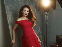 Hoa hậu Ngọc Diễm vẫn là MC chung kết Hoa hậu Hoàn vũ Việt Nam 2017