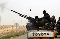 Chỉ có ở Trung Đông và Bắc Phi: Hoán cải xe bán tải thành 