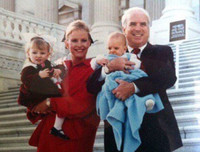 Cuộc đời Thượng nghị sĩ Mỹ John McCain - từ sỹ quan hải quân đến ứng viên Tổng thống