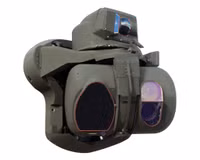 [ẢNH] ‘Hung thần’ Apache Mỹ bay thấp, thị uy sức mạnh với quân cảnh Nga?