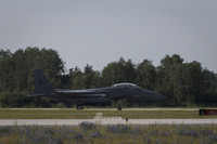 [ẢNH] Mỹ gây áp lực cực lớn lên Nga khi triển khai F-15E cách biên giới chỉ 230 km