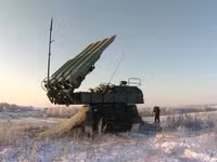 [ẢNH] Hiệu suất của ‘4 ngón tay thần chết’ Buk-M2E lấn át ‘quái thú’ Pantsir-S1 tại Syria