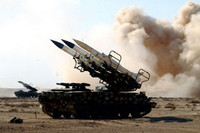 [ẢNH] Hiệu suất của ‘4 ngón tay thần chết’ Buk-M2E lấn át ‘quái thú’ Pantsir-S1 tại Syria