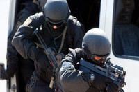 [ẢNH] Bí ẩn loại siêu súng tiểu liên xuyên giáp phương Tây trong tay các đặc công Việt Nam