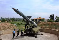 [ẢNH] Tên lửa phòng không SPYDER sát cánh cùng S-300PMU-1