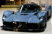 [ẢNH] Aston Martin Valkyrie, vẻ đẹp từ những đường cong