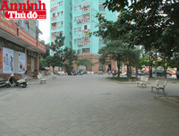 Hình ảnh đẹp bình dị của đoàn viên CAND khi cùng vệ sinh môi trường với người dân