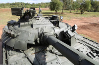 [ẢNH] Kíp lái toàn nữ chiến sĩ trên ‘chiến tăng bay’ T-80UE-1